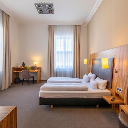 Herzogshof - Boutique-Hotel Am Dom Regensburg Exterior photo