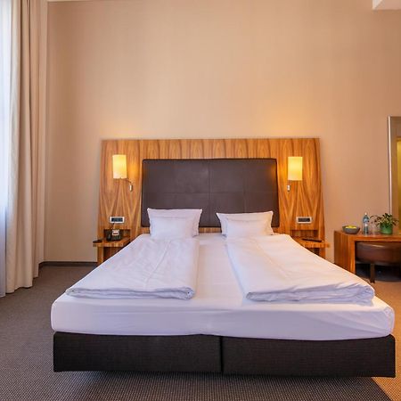 Herzogshof - Boutique-Hotel Am Dom Regensburg Exterior photo