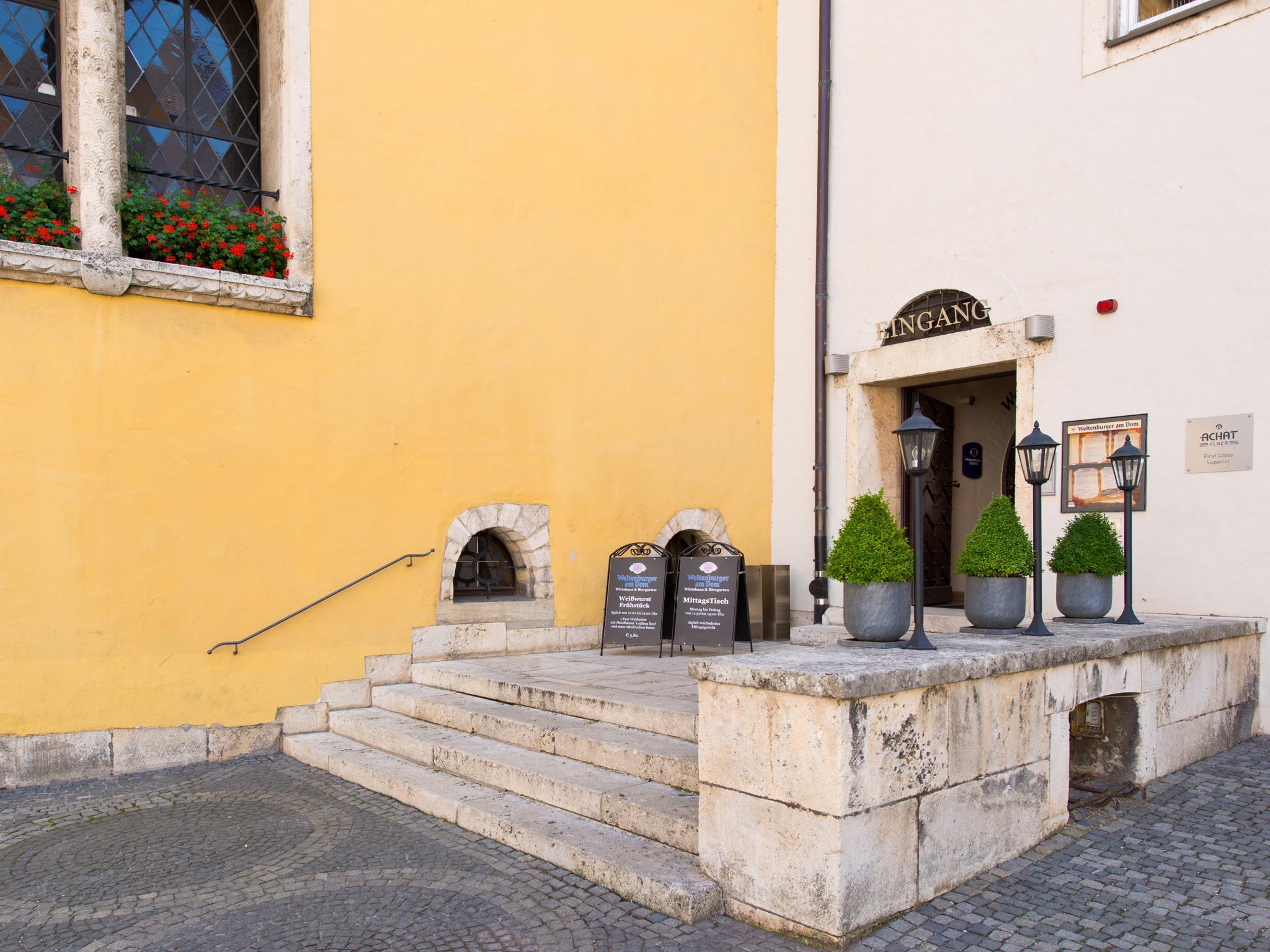 Herzogshof - Boutique-Hotel Am Dom Regensburg Exterior photo