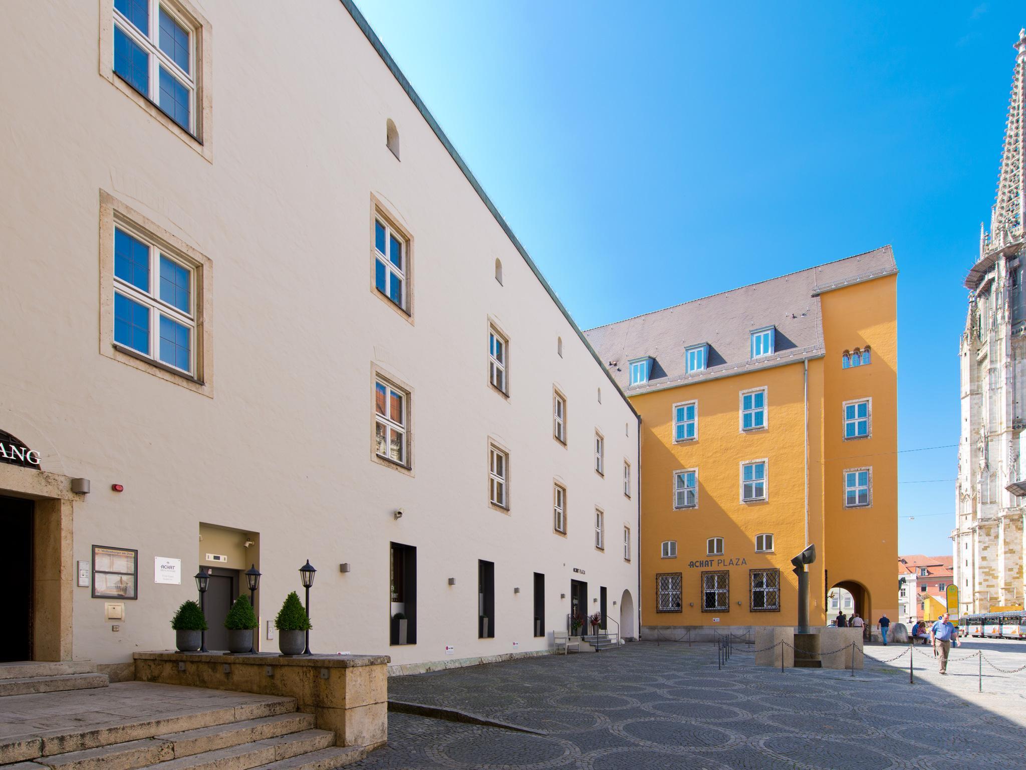 Herzogshof - Boutique-Hotel Am Dom Regensburg Exterior photo
