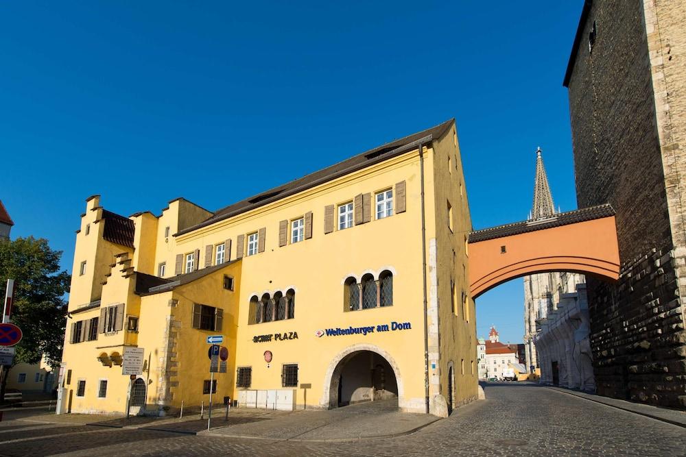 Herzogshof - Boutique-Hotel Am Dom Regensburg Exterior photo