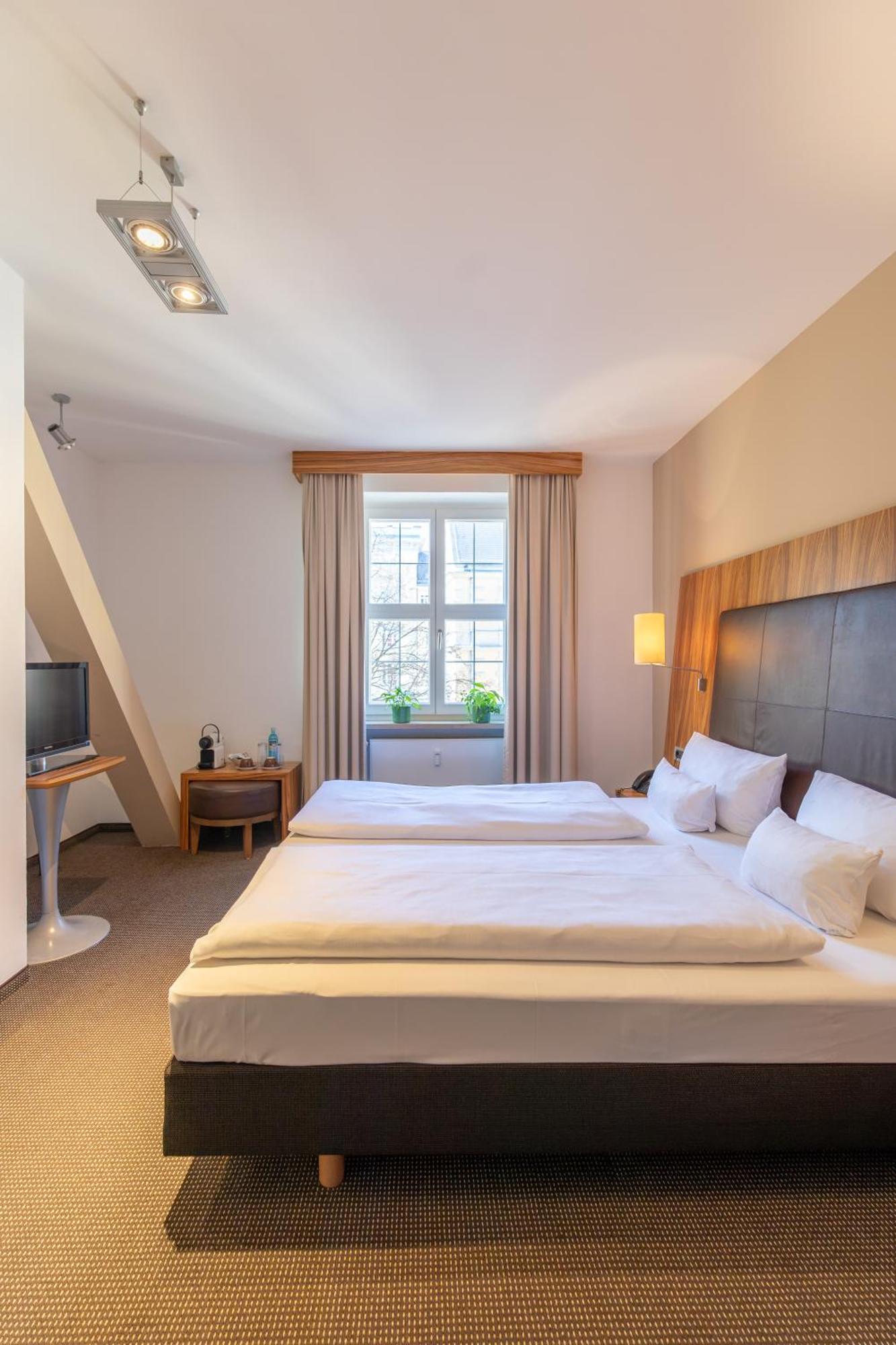Herzogshof - Boutique-Hotel Am Dom Regensburg Room photo