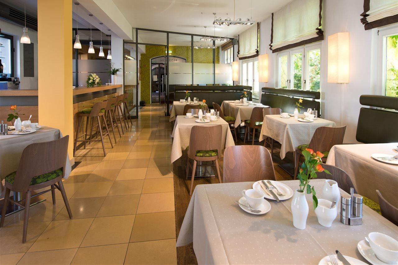Herzogshof - Boutique-Hotel Am Dom Regensburg Exterior photo